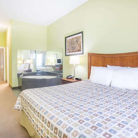 Days Inn & Suites By Wyndham Swainsboro Eksteriør bilde